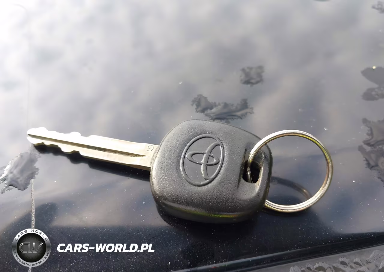 2012 Toyota Camry L VIN:4T1BF1FK4CU618985 - 11