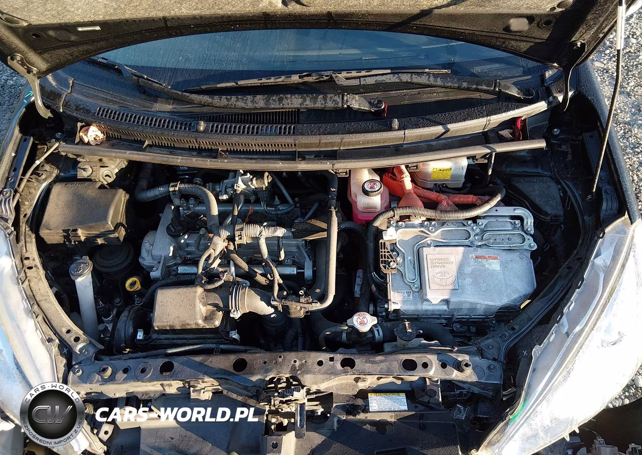 2017 Toyota Prius C Two VIN:JTDKDTB36H1596078 - 10