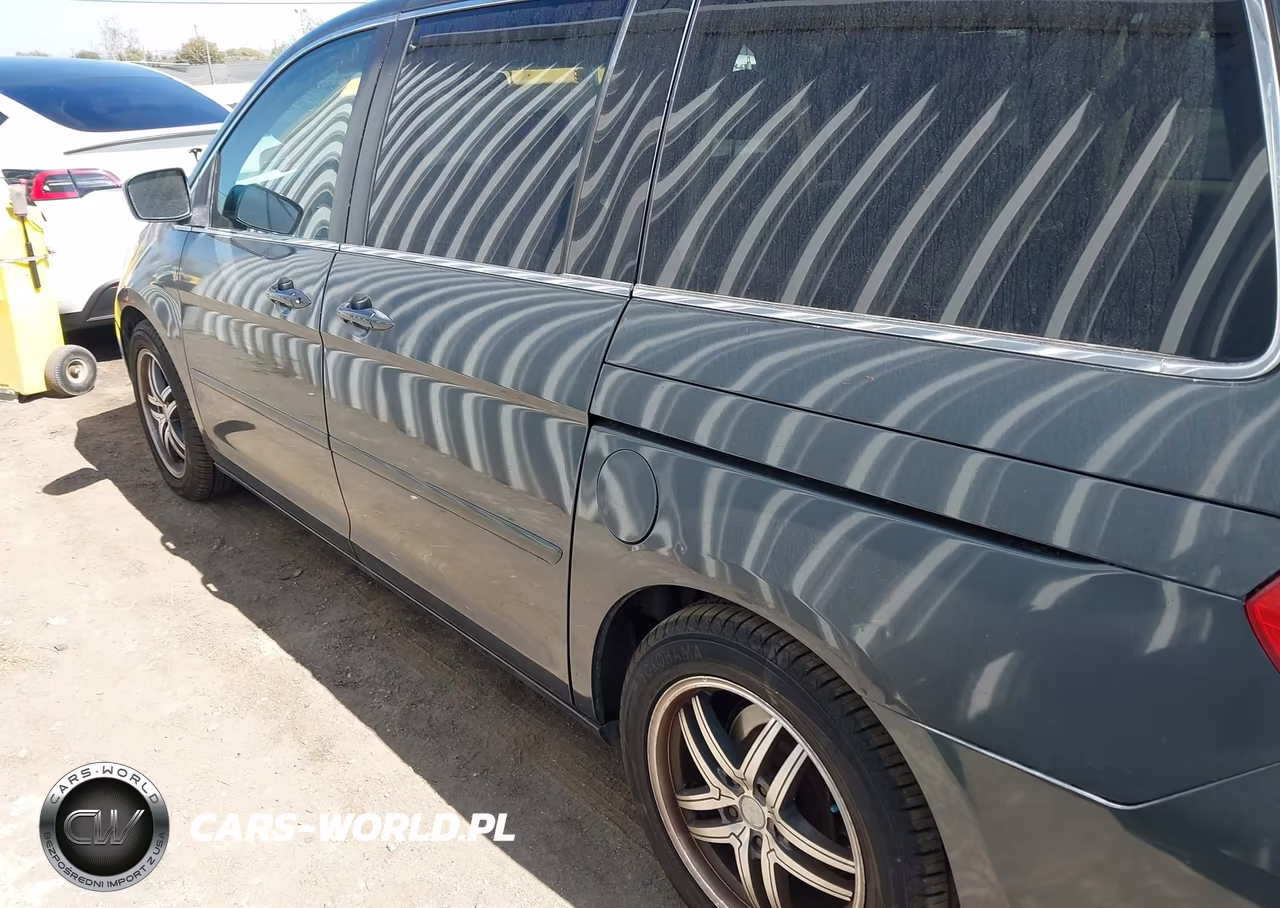2005 Honda Odyssey Touring VIN:5FNRL38825B092666 - 14