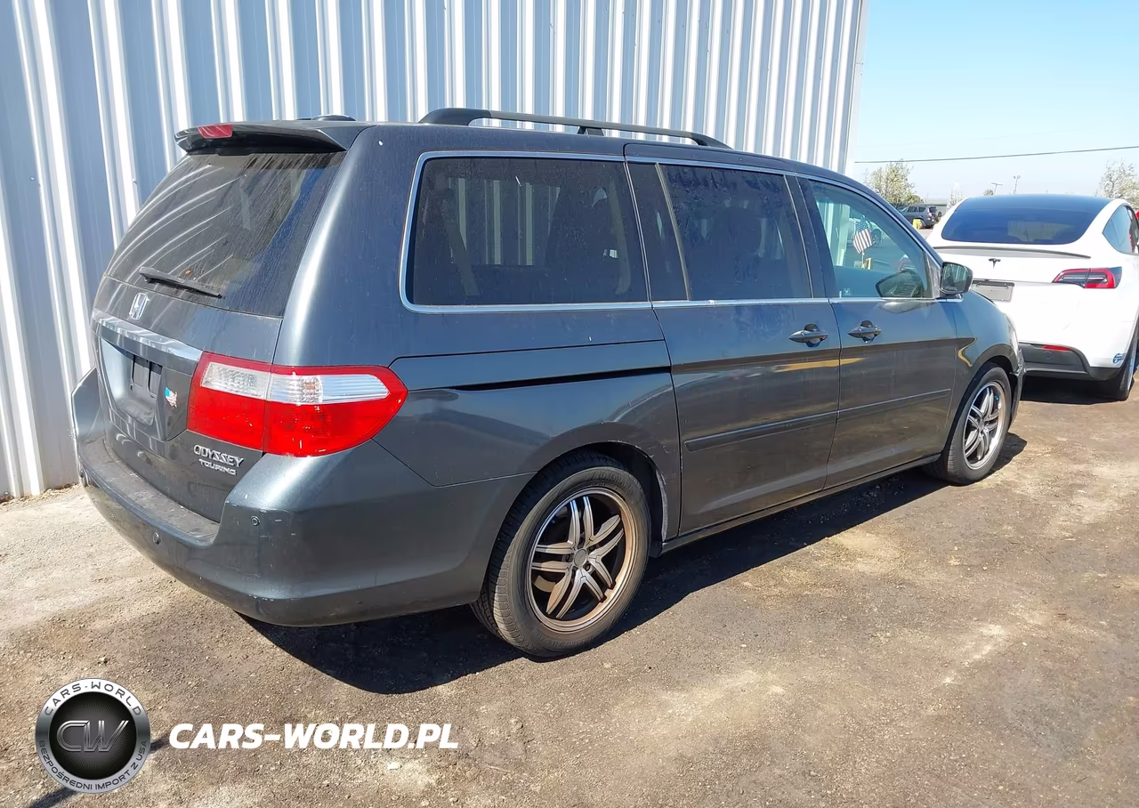 2005 Honda Odyssey Touring VIN:5FNRL38825B092666 - 4
