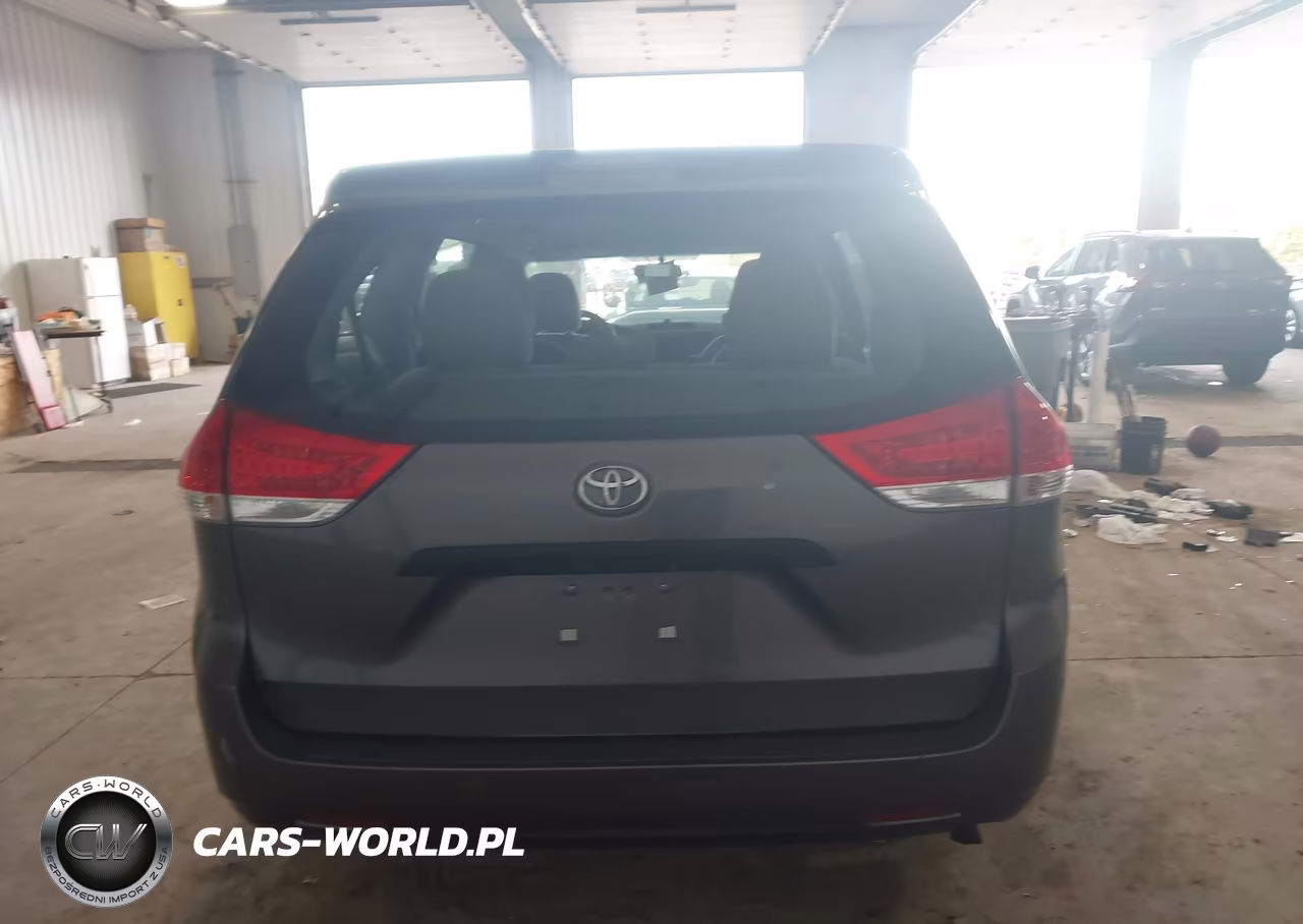 2012 Toyota Sienna Base 7 Passenger VIN:5TDKA3DC3CS013094 - 16