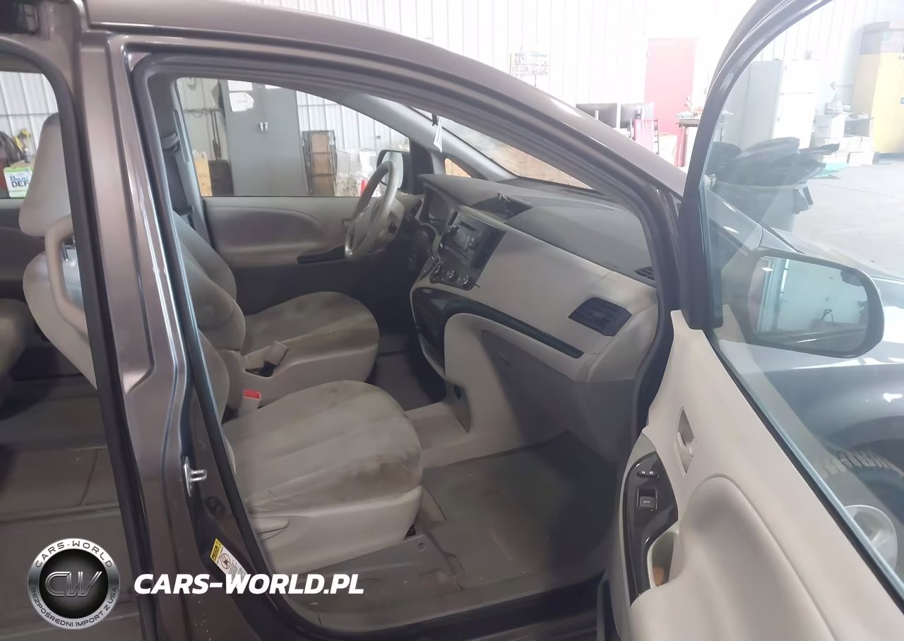 2012 Toyota Sienna Base 7 Passenger VIN:5TDKA3DC3CS013094 - 5