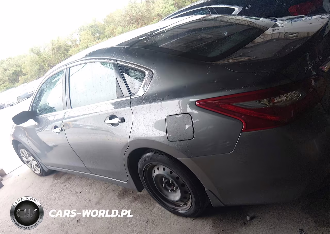 2018 Nissan Altima 2.5 S VIN:1N4AL3AP8JC130929 - 14