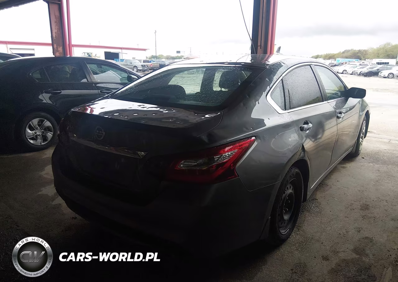 2018 Nissan Altima 2.5 S VIN:1N4AL3AP8JC130929 - 4