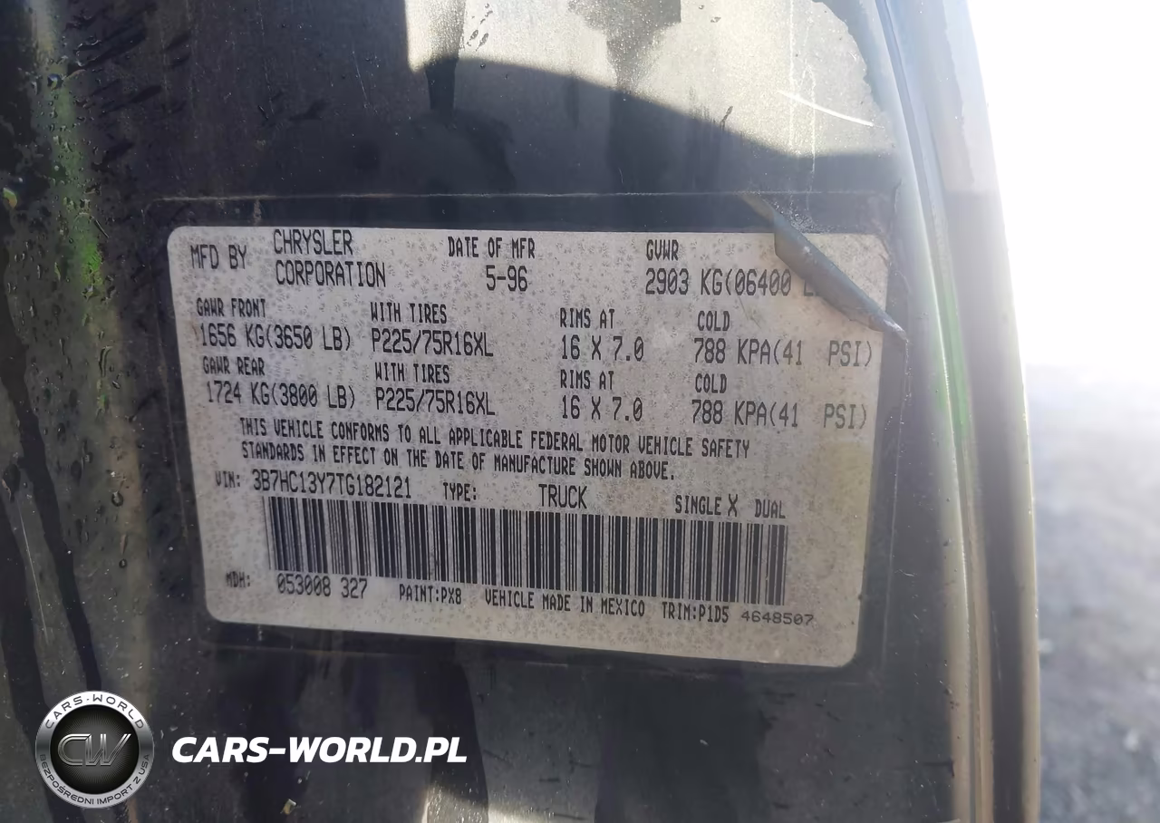 1996 Dodge Ram 1500 VIN:3B7HC13Y7TG182121 - 9