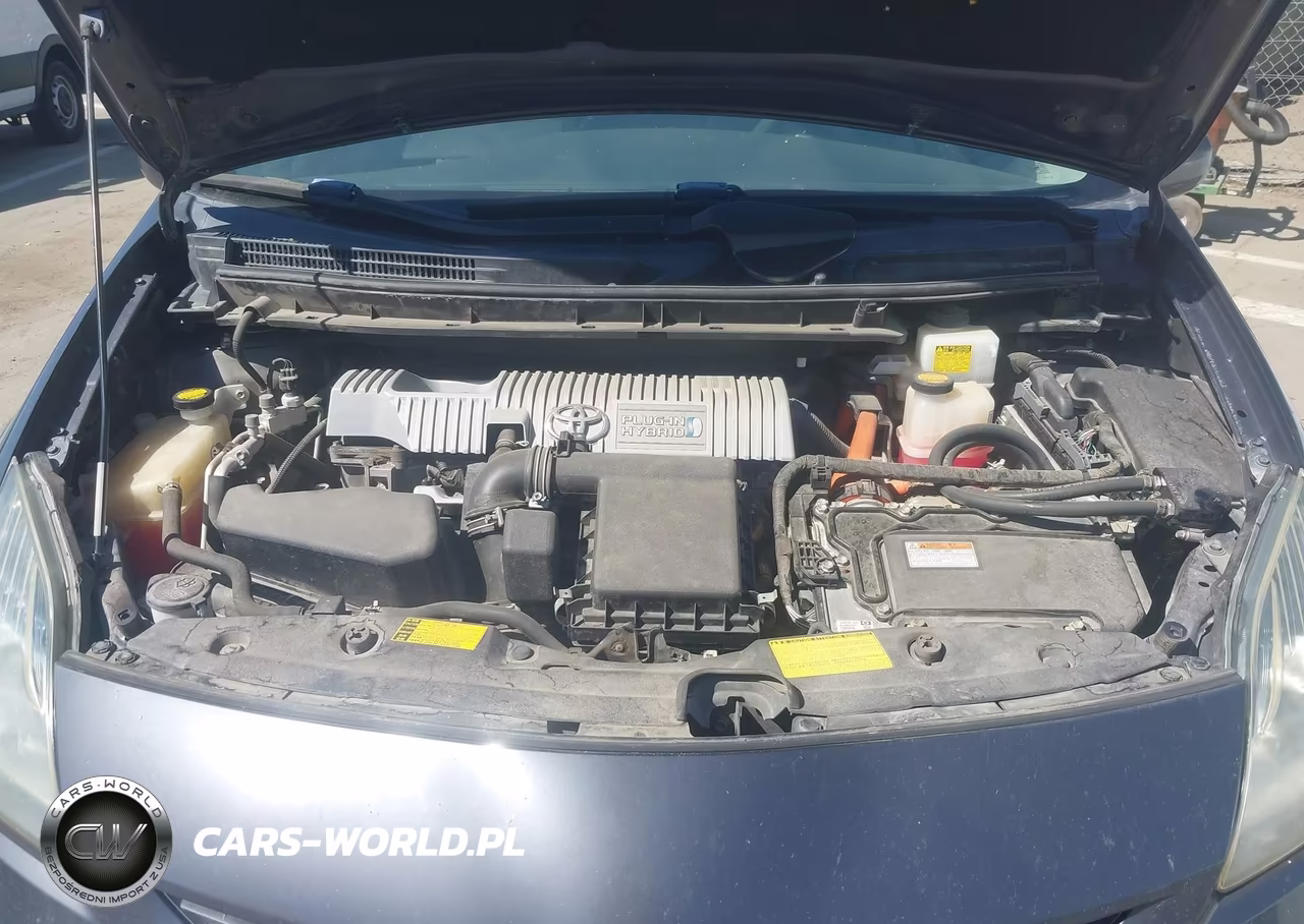 2014 Toyota Prius Plug-In VIN:JTDKN3DP5E3050157 - 10