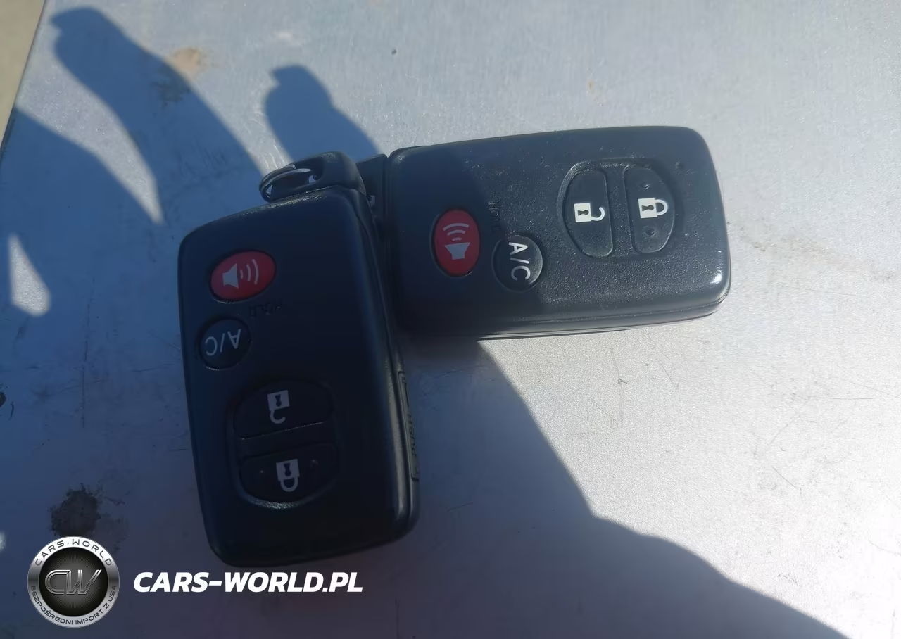 2014 Toyota Prius Plug-In VIN:JTDKN3DP5E3050157 - 11