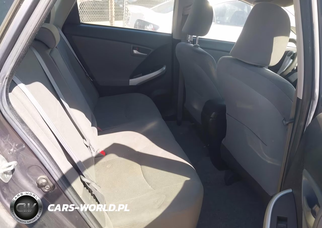 2014 Toyota Prius Plug-In VIN:JTDKN3DP5E3050157 - 8