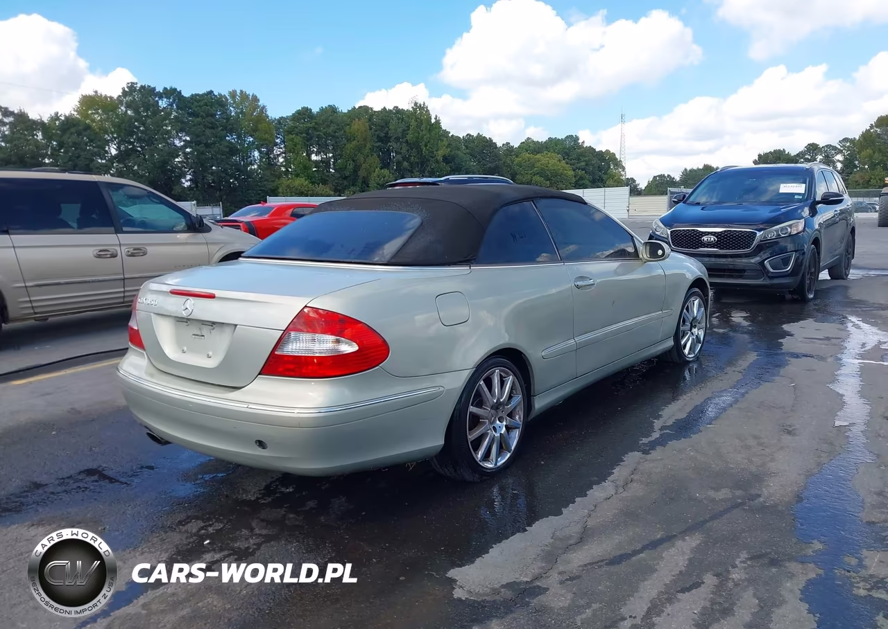 2007 Mercedes-Benz Clk 350 VIN:WDBTK56G97T087915 - 4