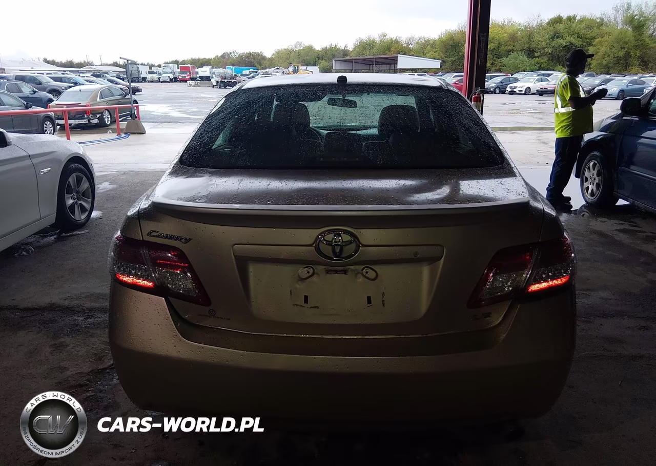2011 Toyota Camry Le VIN:4T1BF3EKXBU177634 - 16