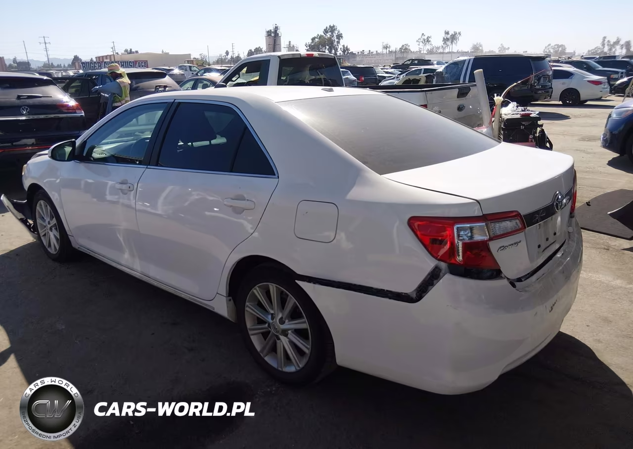 2014 Toyota Camry Hybrid Xle VIN:4T1BD1FKXEU116412 - 3
