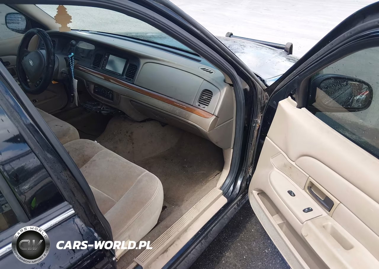 2004 Ford Crown Victoria Lx VIN:2FAFP74W94X120549 - 5