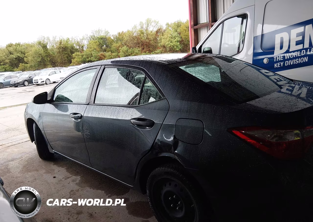 2016 Toyota Corolla Le VIN:2T1BURHE9GC637129 - 14