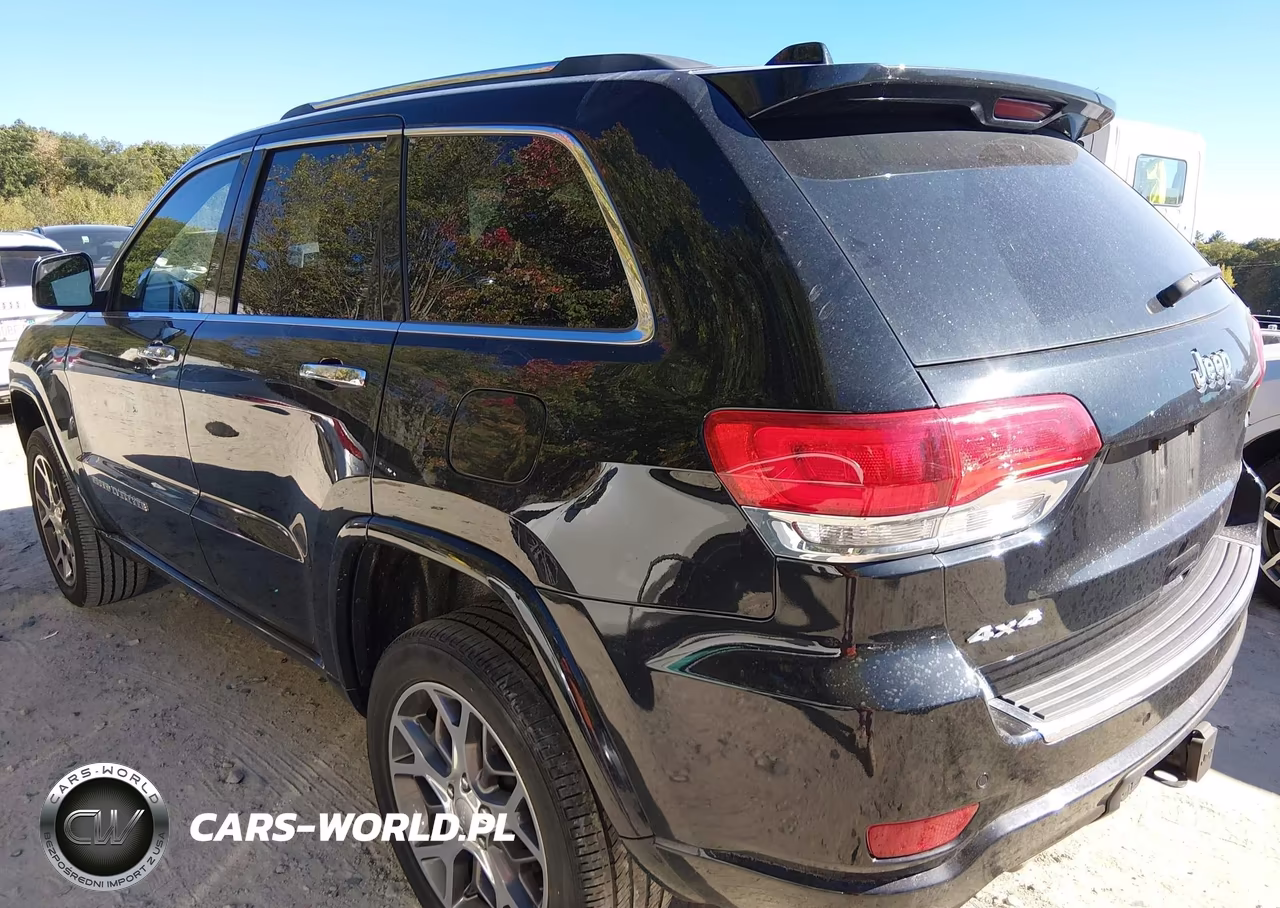 2021 Jeep Grand Cherokee Overland 4X4 VIN:1C4RJFCG0MC562579 - 3