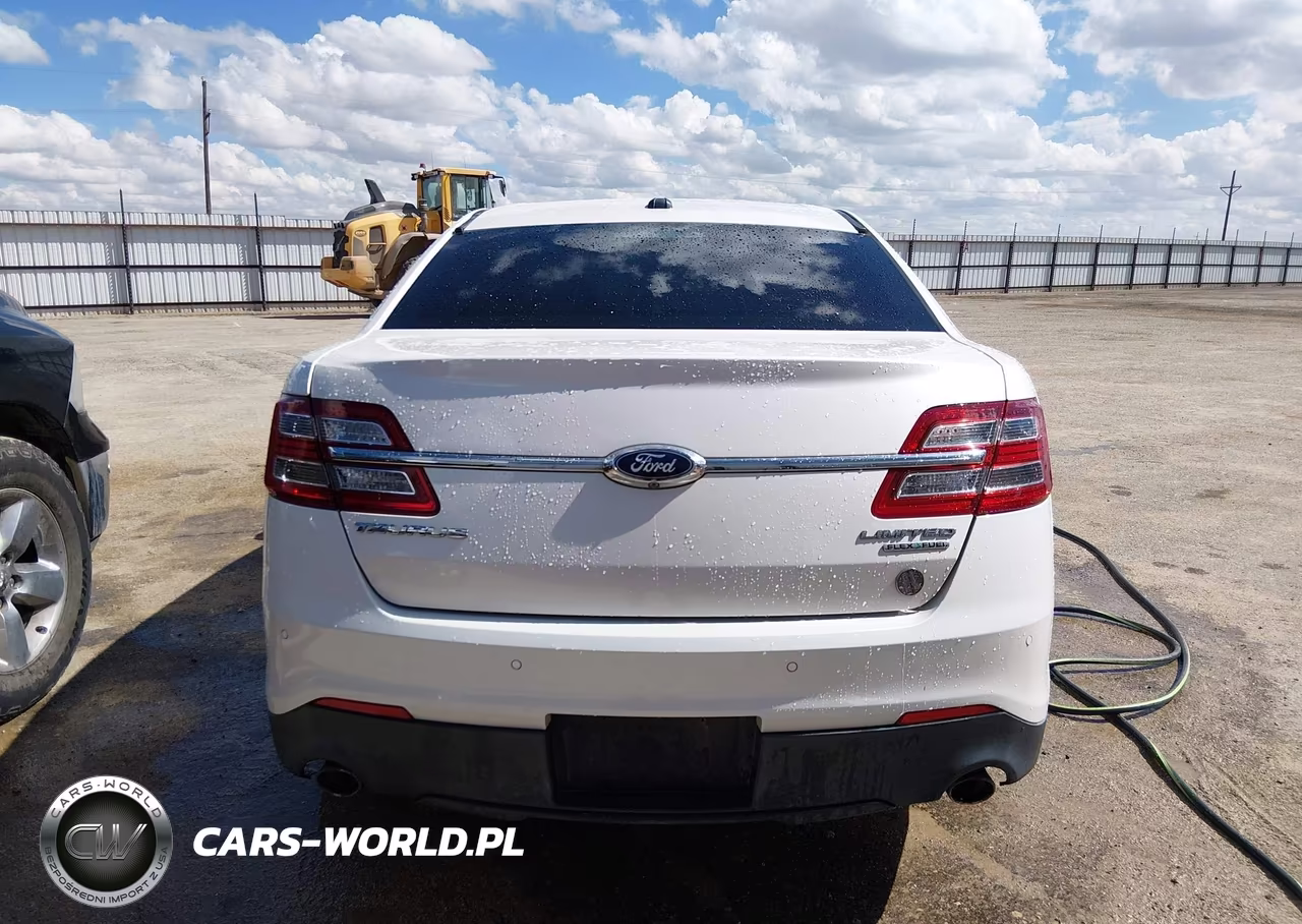 2015 Ford Taurus Limited VIN:1FAHP2F82FG129564 - 16