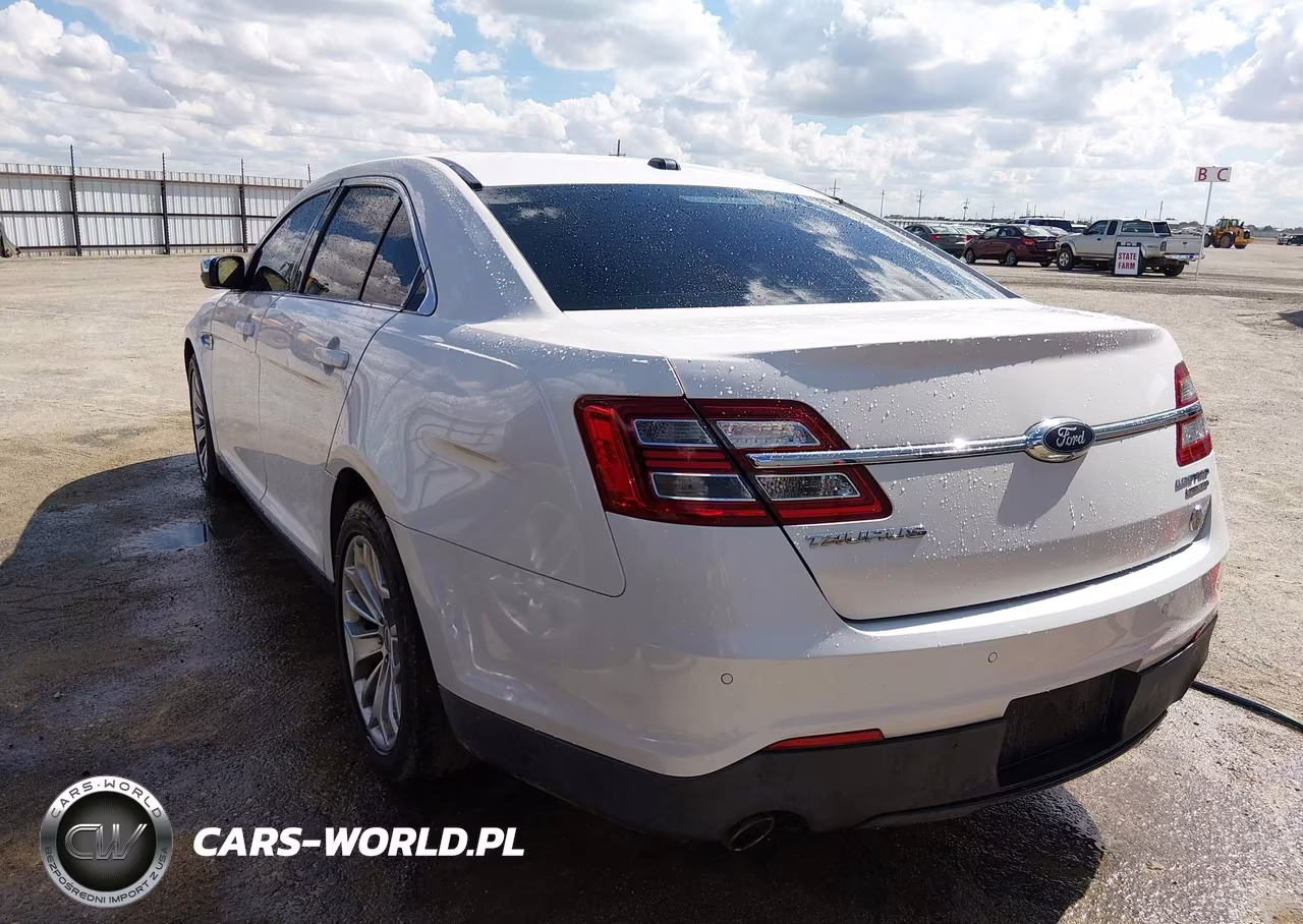 2015 Ford Taurus Limited VIN:1FAHP2F82FG129564 - 3