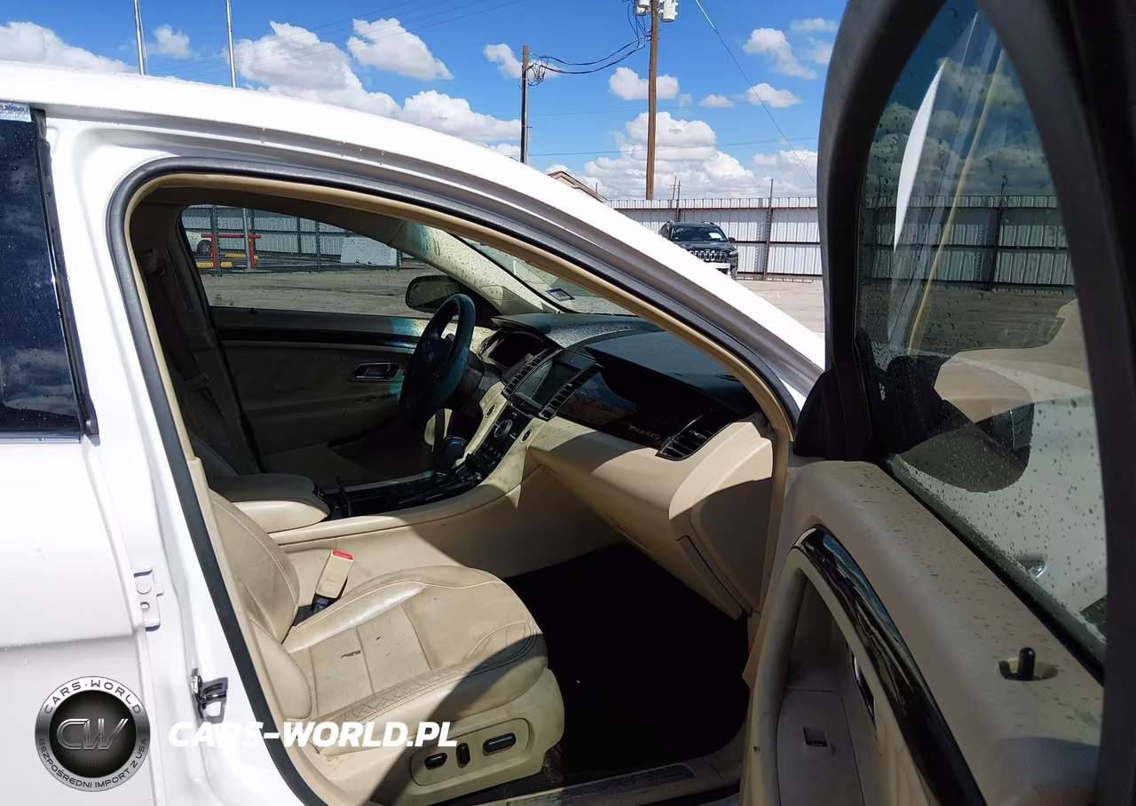 2015 Ford Taurus Limited VIN:1FAHP2F82FG129564 - 5