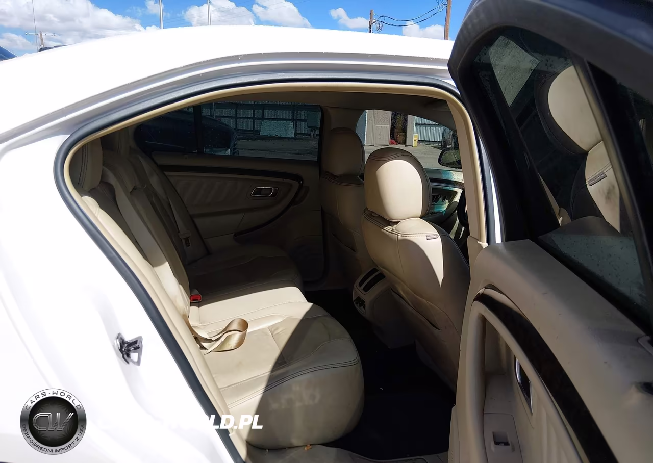 2015 Ford Taurus Limited VIN:1FAHP2F82FG129564 - 8
