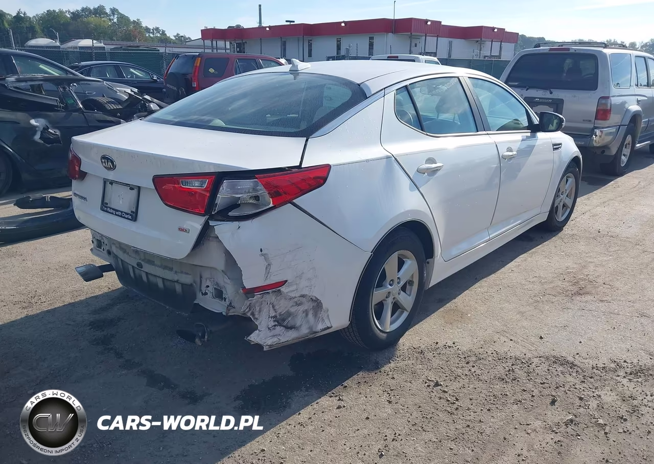 2015 Kia Optima Lx VIN:KNAGM4A72F5611873 - 4