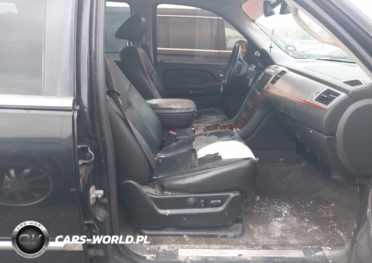 2008 Cadillac Escalade Standard VIN:1GYFK63858R206649 - 5