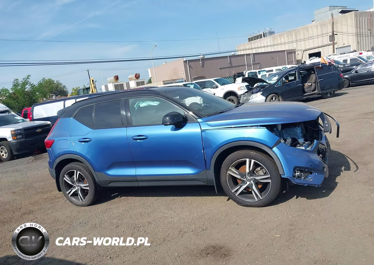 2021 Volvo Xc40 T5 R-Design VIN:YV4162UM3M2616715 - 13