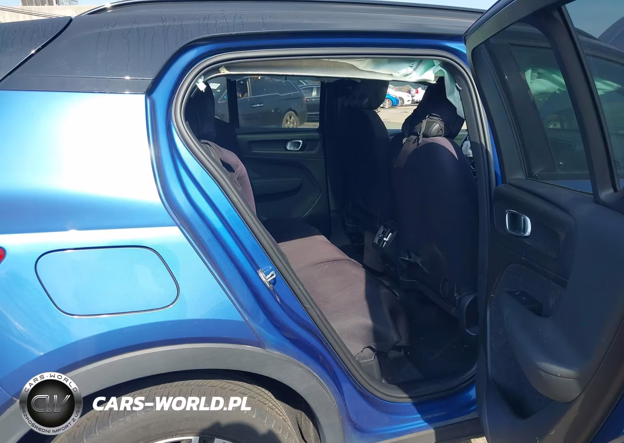 2021 Volvo Xc40 T5 R-Design VIN:YV4162UM3M2616715 - 8