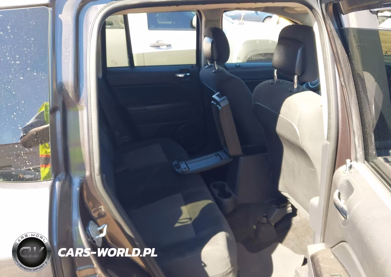 2015 Jeep Compass Sport VIN:1C4NJCBB1FD203824 - 8