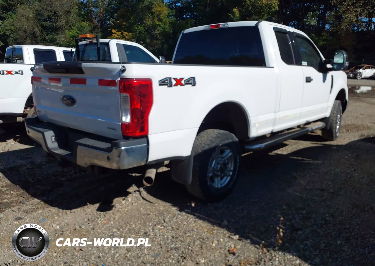 2017 Ford F-250 Xlt VIN:1FT7X2B62HEF00408 - 4