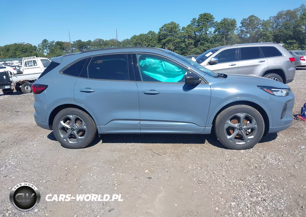 2024 Ford Escape St-Line VIN:1FMCU0MZXRUB23493 - 13