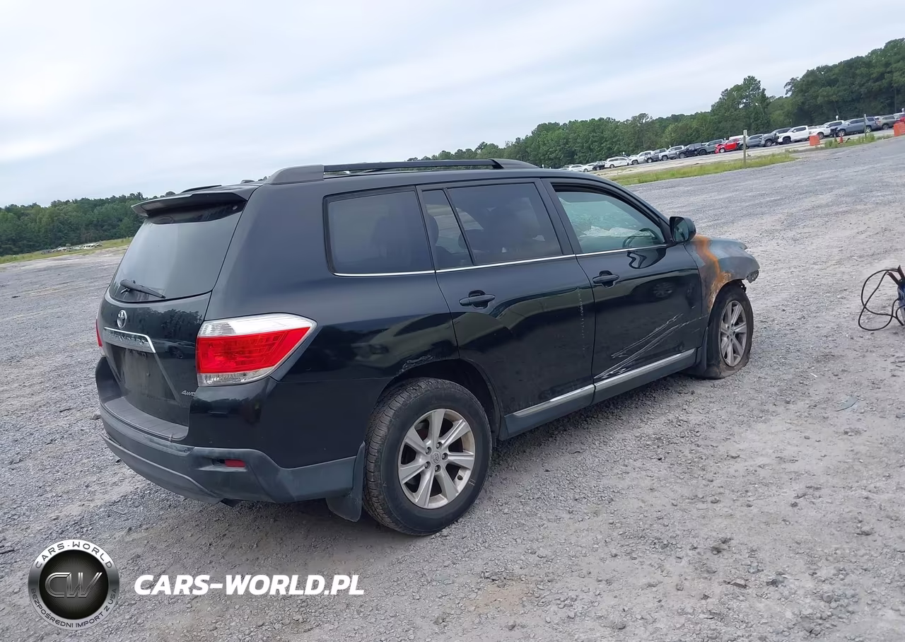 2011 Toyota Highlander Se V6 VIN:5TDBK3EH8BS064368 - 4