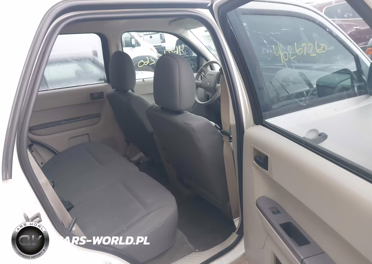 2011 Ford Escape Xls VIN:1FMCU0C77BKB25476 - 8