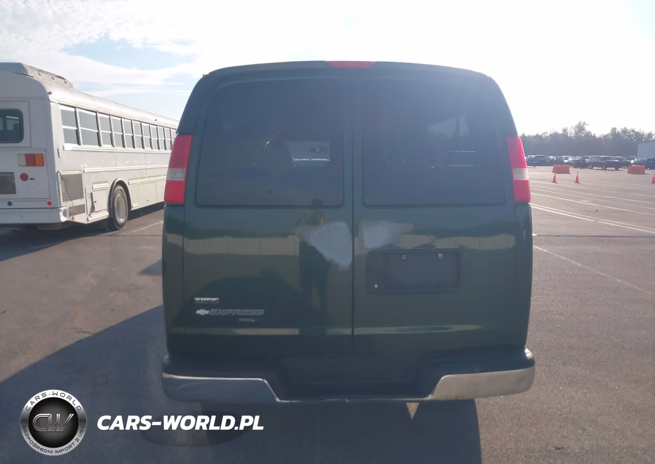 2011 Chevrolet Express 3500 Lt VIN:1GAZG1FG7B1160038 - 18