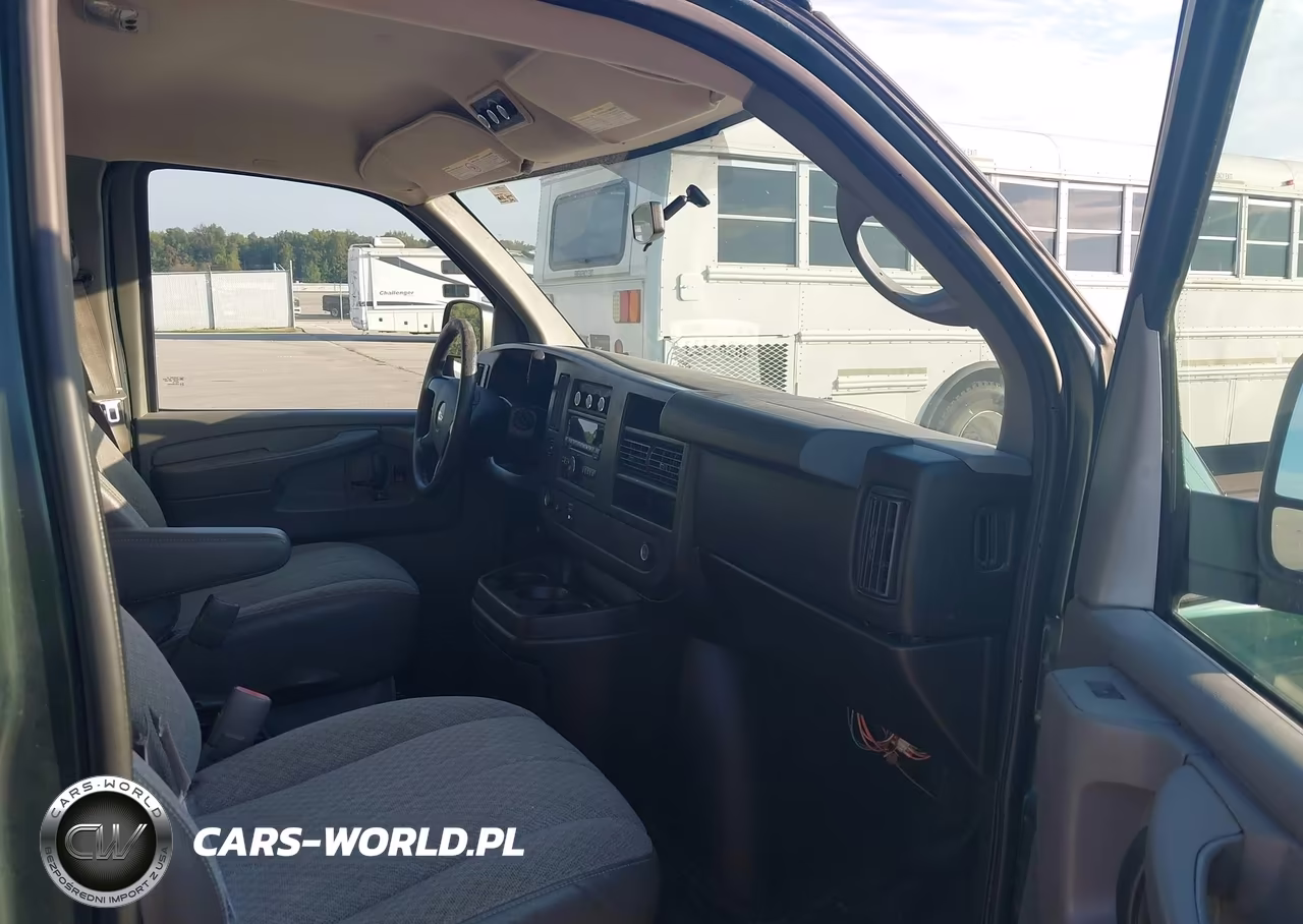 2011 Chevrolet Express 3500 Lt VIN:1GAZG1FG7B1160038 - 5