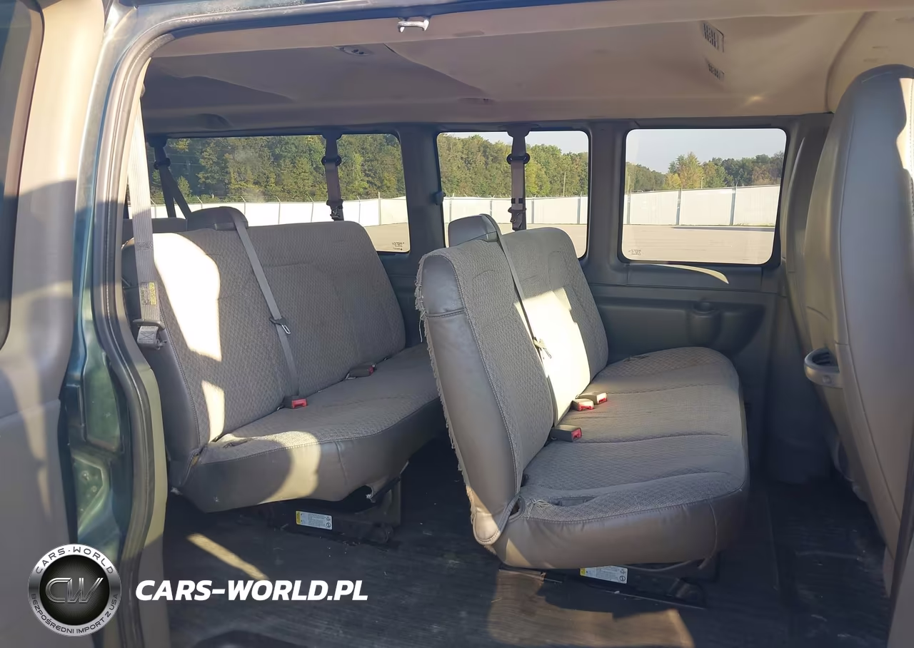2011 Chevrolet Express 3500 Lt VIN:1GAZG1FG7B1160038 - 8