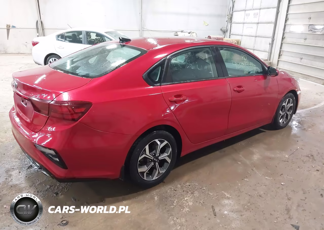 2021 Kia Forte Lxs VIN:3KPF24AD0ME303063 - 4