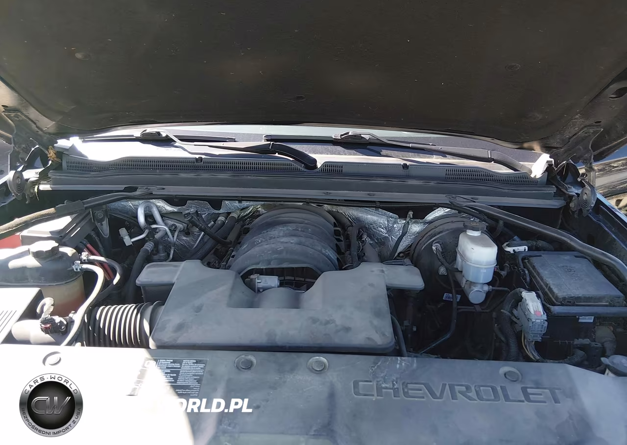 2018 Chevrolet Suburban Lt VIN:1GNSKHKC3JR178952 - 10