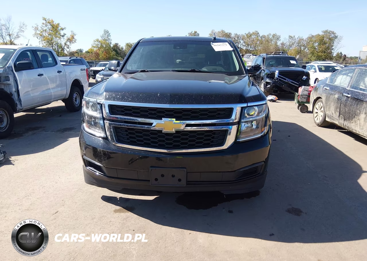 2018 Chevrolet Suburban Lt VIN:1GNSKHKC3JR178952 - 13