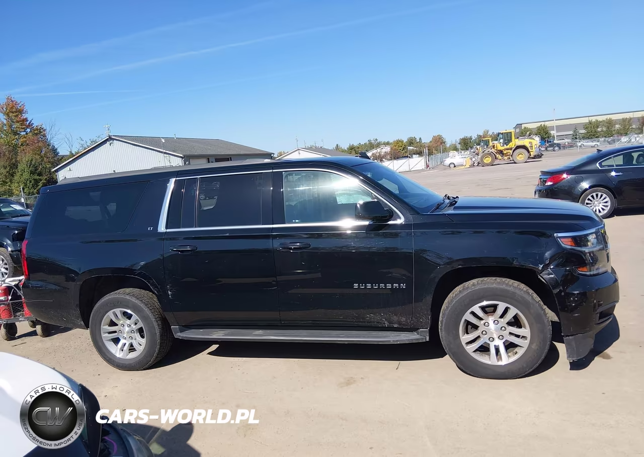 2018 Chevrolet Suburban Lt VIN:1GNSKHKC3JR178952 - 14