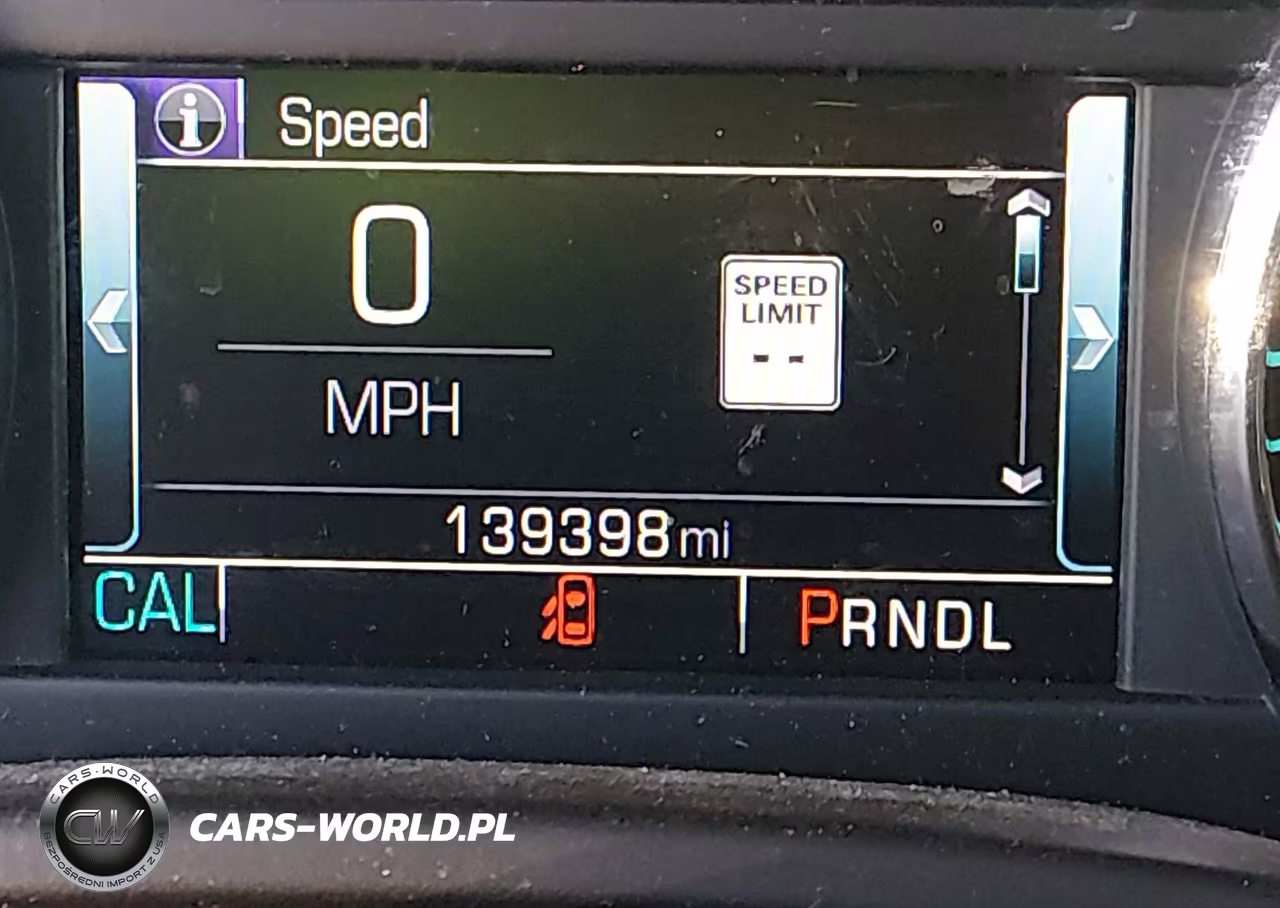 2018 Chevrolet Suburban Lt VIN:1GNSKHKC3JR178952 - 16