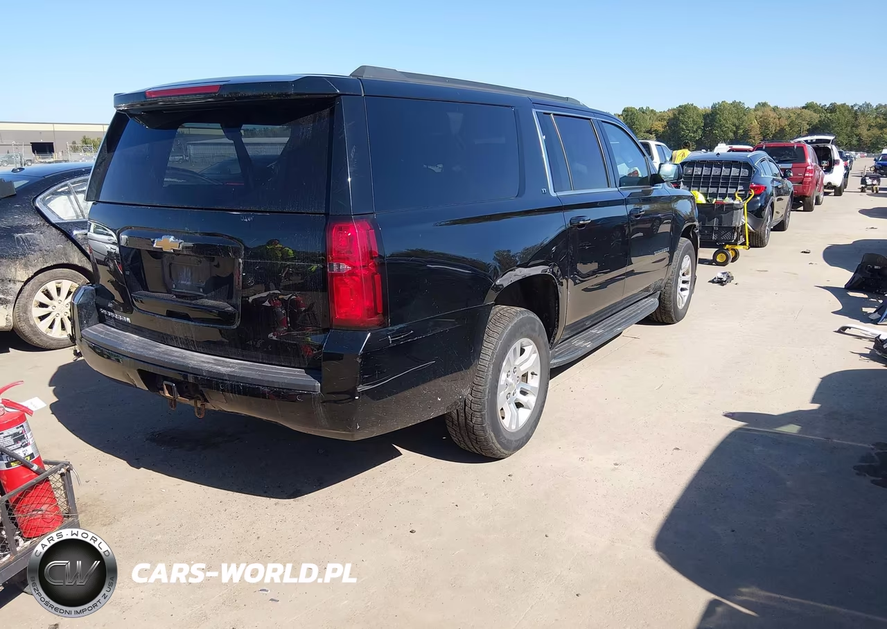 2018 Chevrolet Suburban Lt VIN:1GNSKHKC3JR178952 - 4