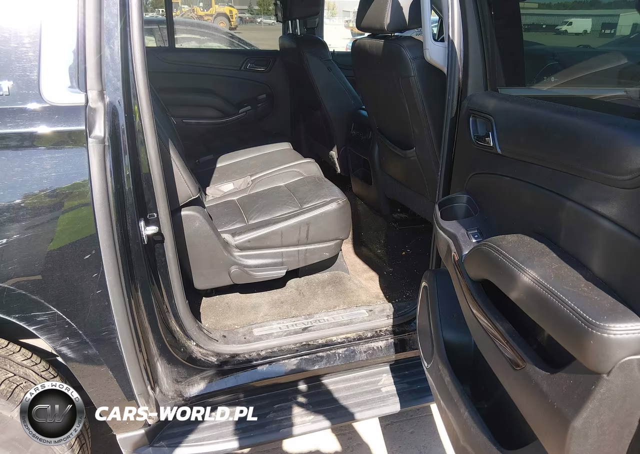 2018 Chevrolet Suburban Lt VIN:1GNSKHKC3JR178952 - 8