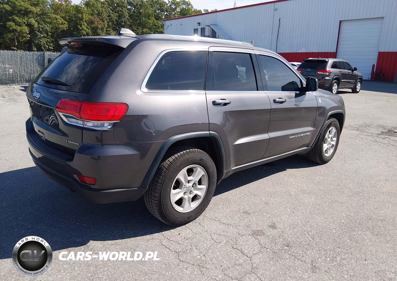2016 Jeep Grand Cherokee Laredo VIN:1C4RJFAG4GC420355 - 4