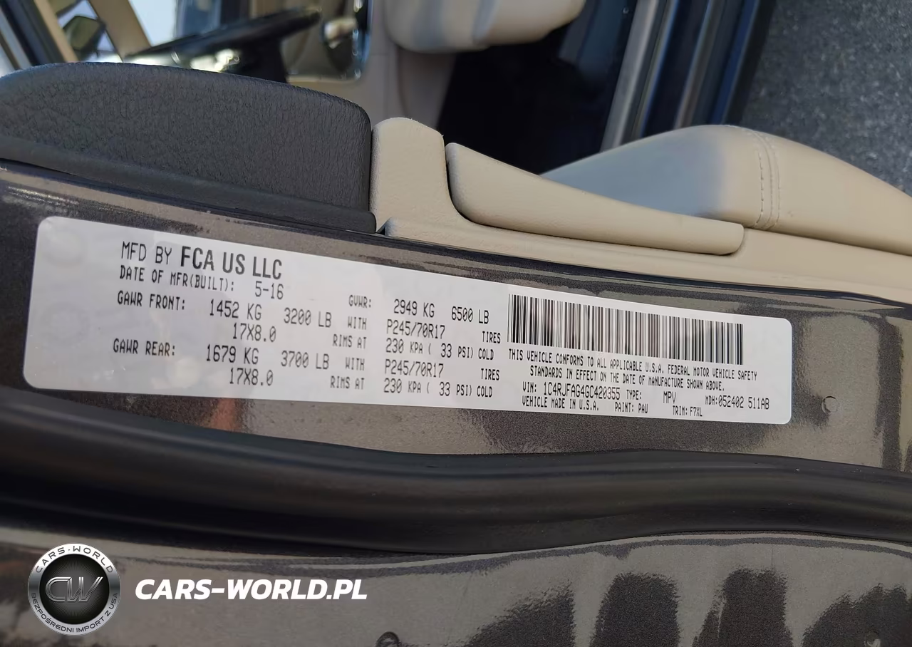 2016 Jeep Grand Cherokee Laredo VIN:1C4RJFAG4GC420355 - 9