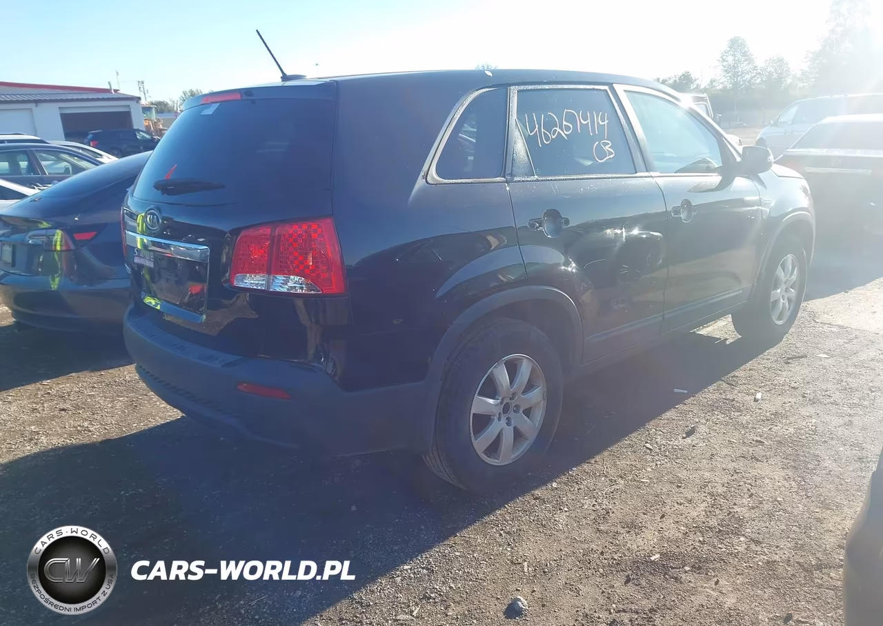 2012 Kia Sorento Lx VIN:5XYKT3A12CG293102 - 4