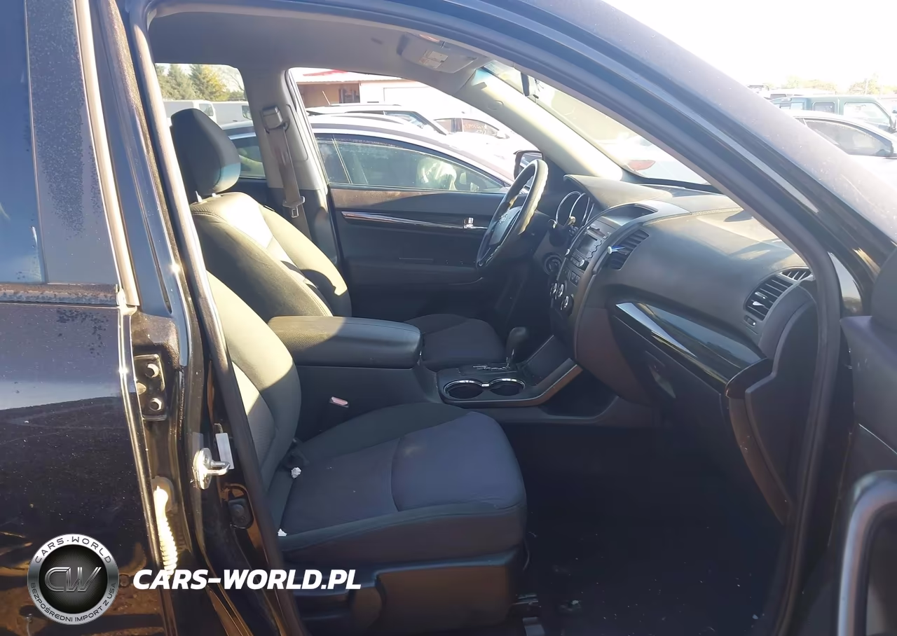 2012 Kia Sorento Lx VIN:5XYKT3A12CG293102 - 5