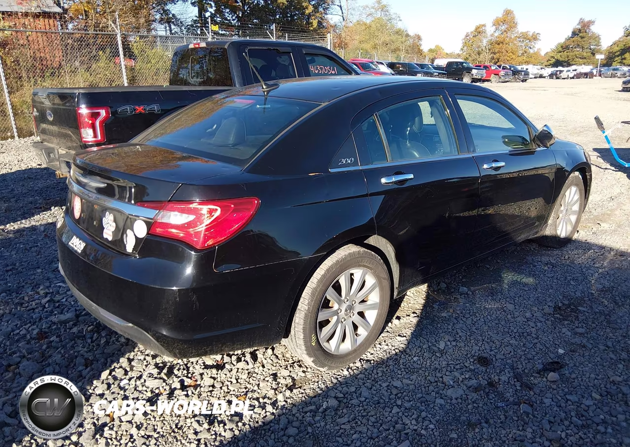 2014 Chrysler 200 Limited VIN:1C3CCBCG8EN172817 - 4