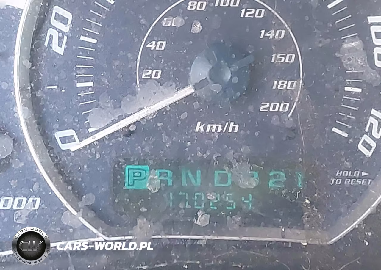 2002 Cadillac Escalade Standard VIN:1GYEK63N92R268144 - 16