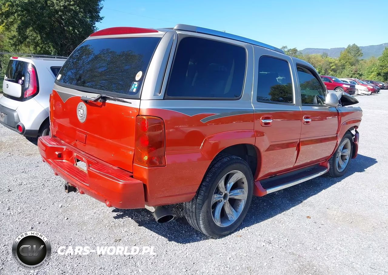 2002 Cadillac Escalade Standard VIN:1GYEK63N92R268144 - 4