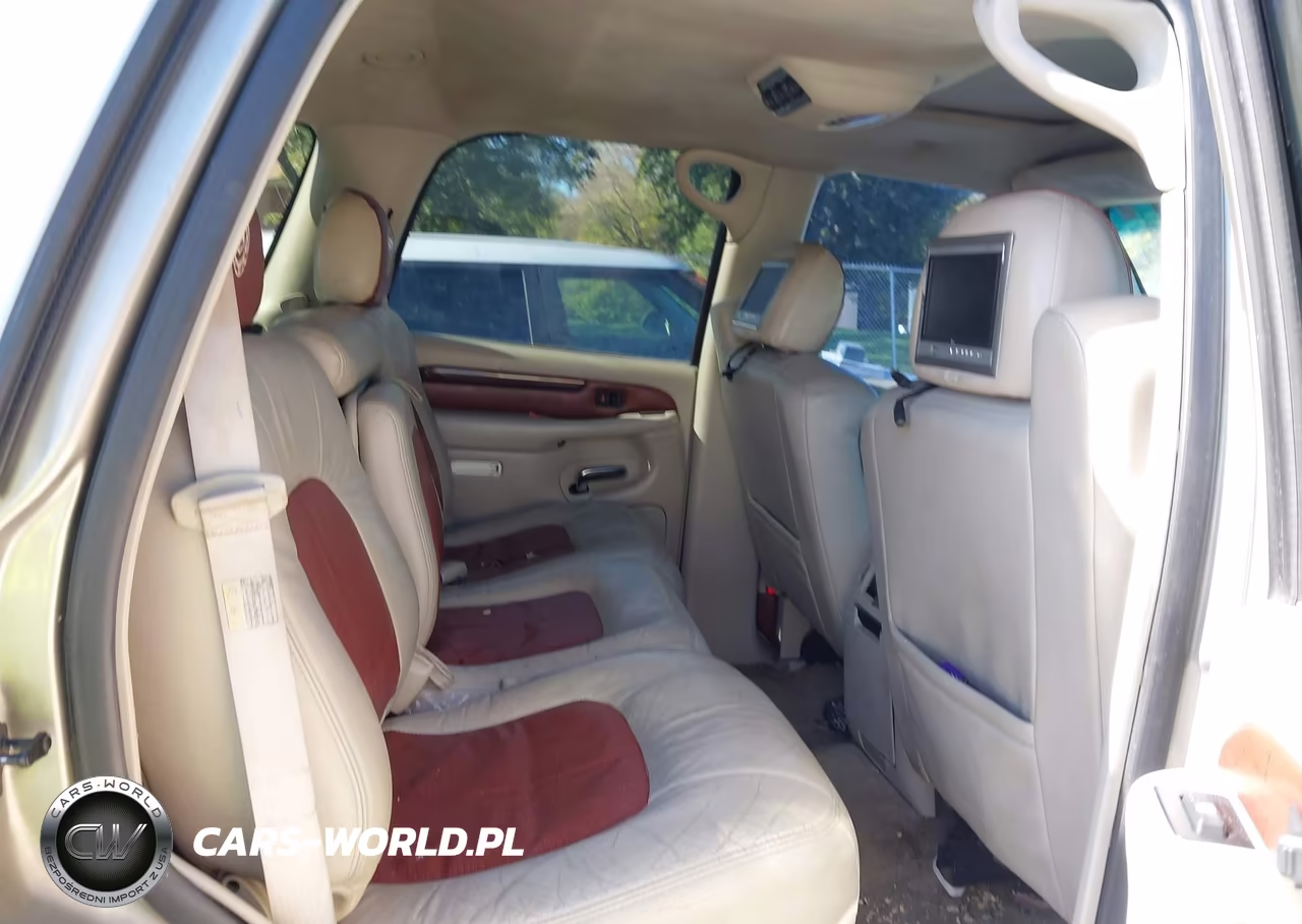 2002 Cadillac Escalade Standard VIN:1GYEK63N92R268144 - 8