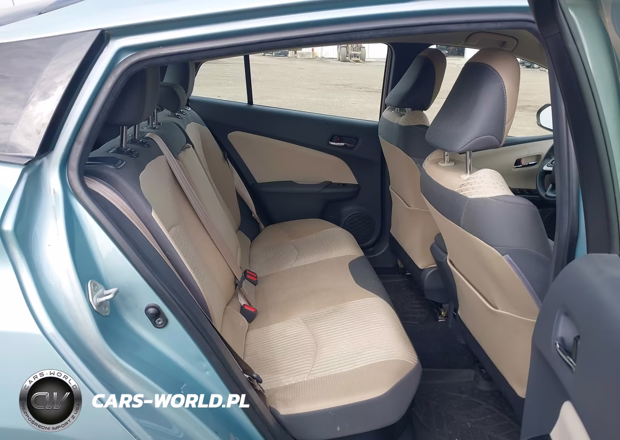 2016 Toyota Prius Two VIN:JTDKBRFU3G3023833 - 8
